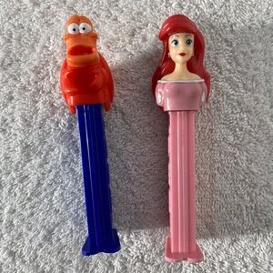 5/$35 Disney Themed PEZ Dispensers x2 Ariel Sebastian The Little Mermaid